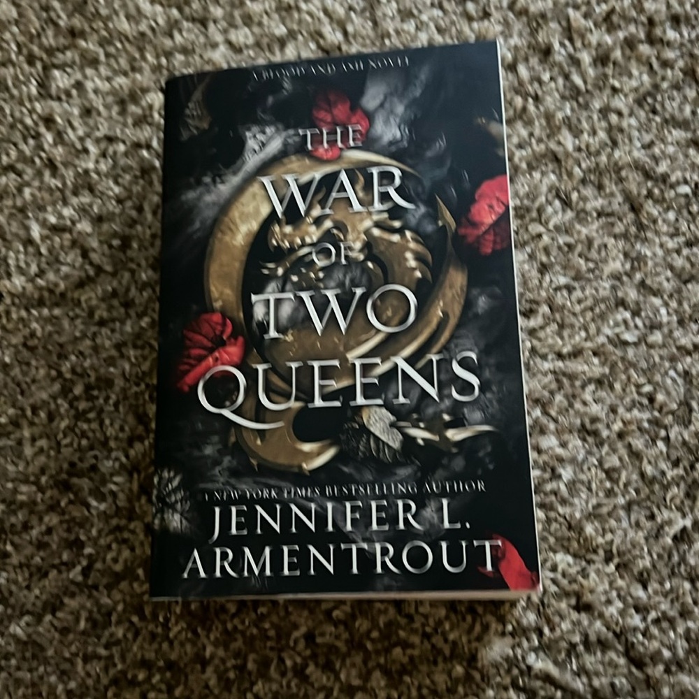 The War Of Two Queens From Blood and Ash #4 by Jennifer L. Armentrout paperback